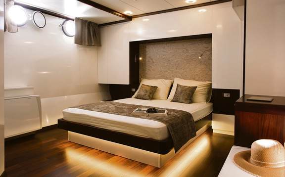 A compact porthole cabin on the lower deck of the MV Felicita