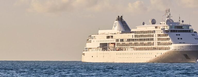 Read more about the article SilverSea Holiday Sailing