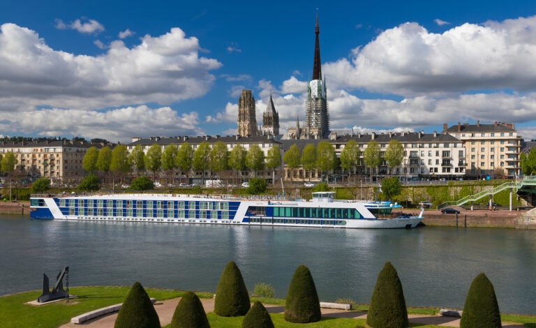 Read more about the article How You’ll Spend Your Time Aboard a River Cruise
